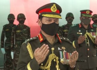 বঙ্গবন্ধুর সমাধিতে সেনাপ্রধানের শ্রদ্ধা